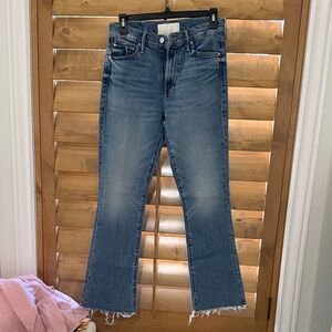 MOTHER The Outsider Flood Fray Jeans